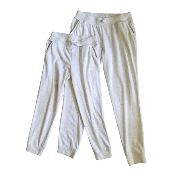 Bundle of 2 OshKosh B'Gosh Pajamas Sizes 7/12 in Beige - Picture 3 of 9